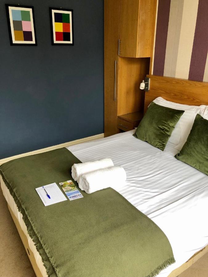 كيسويك Salisbury Guest House المظهر الخارجي الصورة